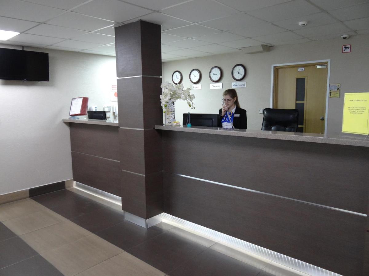 Uchebnaya Hotel - Housity