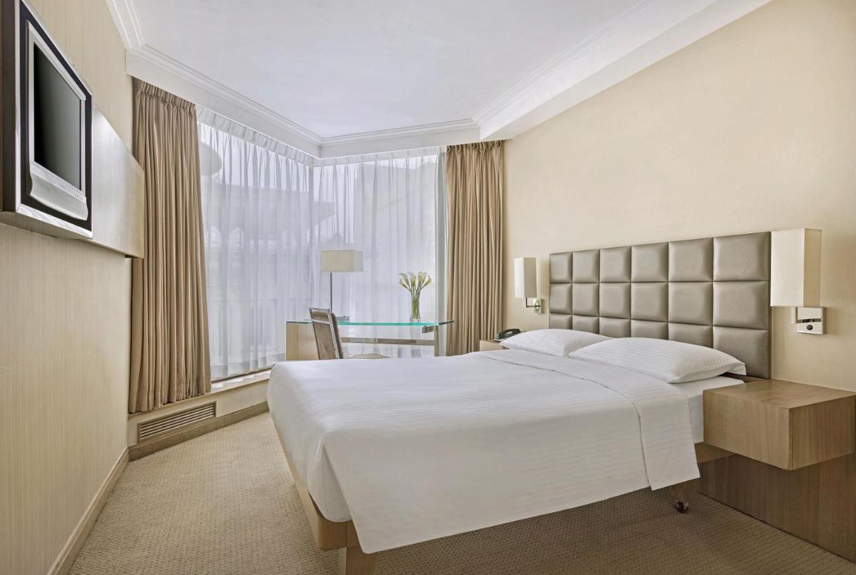 The Kowloon Hotel - Housity