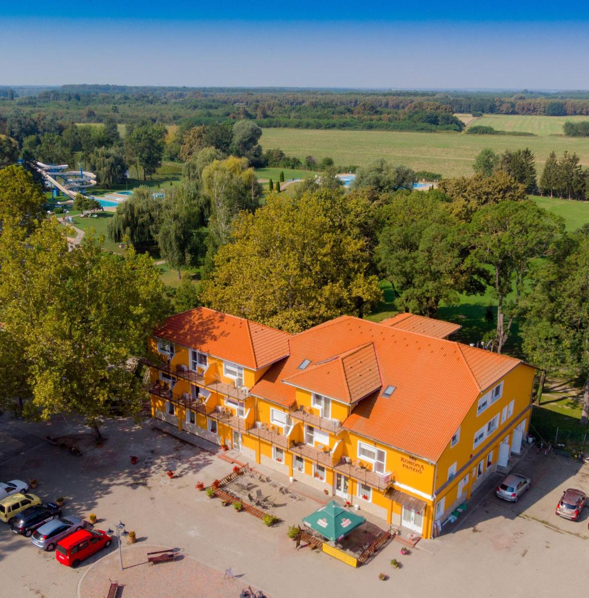 Korona Panzió - Housity