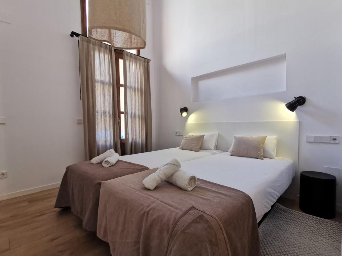 ClassBedroom Port Ramblas - Housity