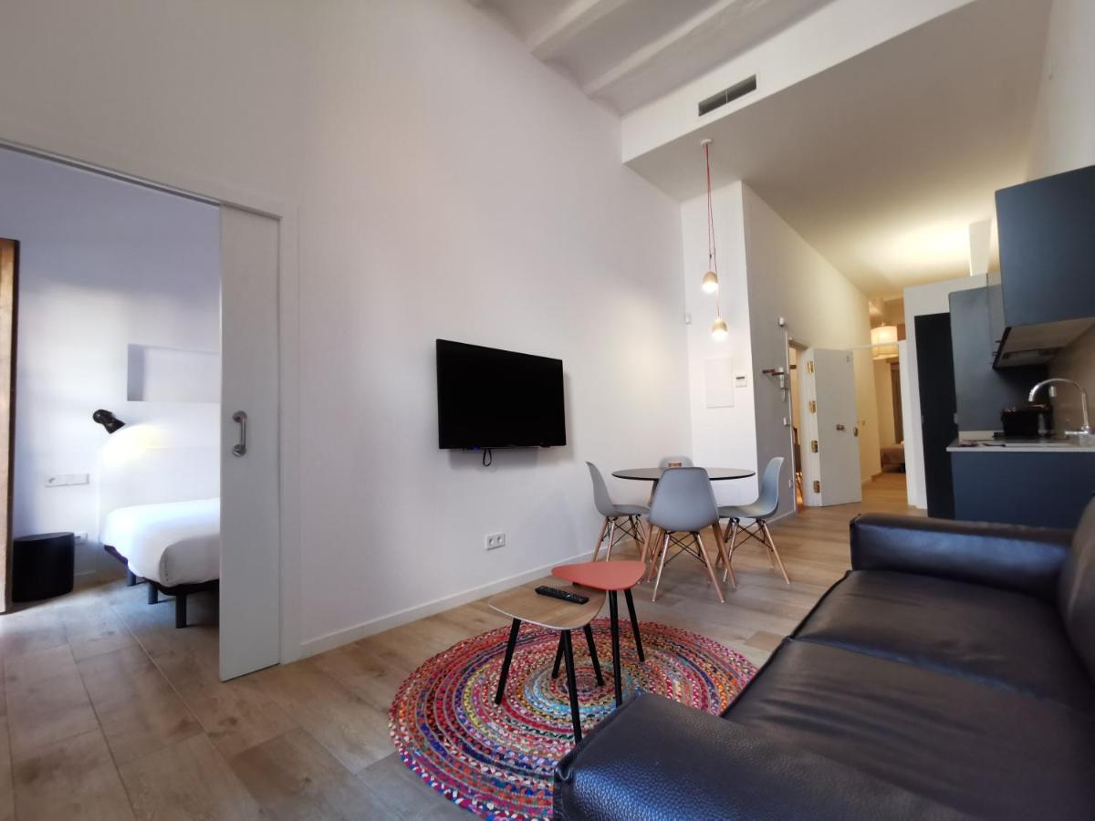 ClassBedroom Port Ramblas - Housity