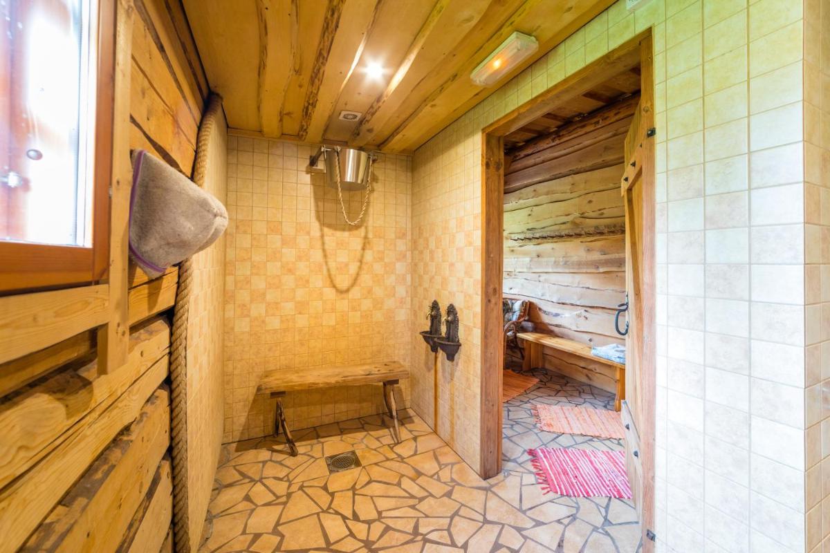 Arma Riding Farm And Holiday Home - Housity
