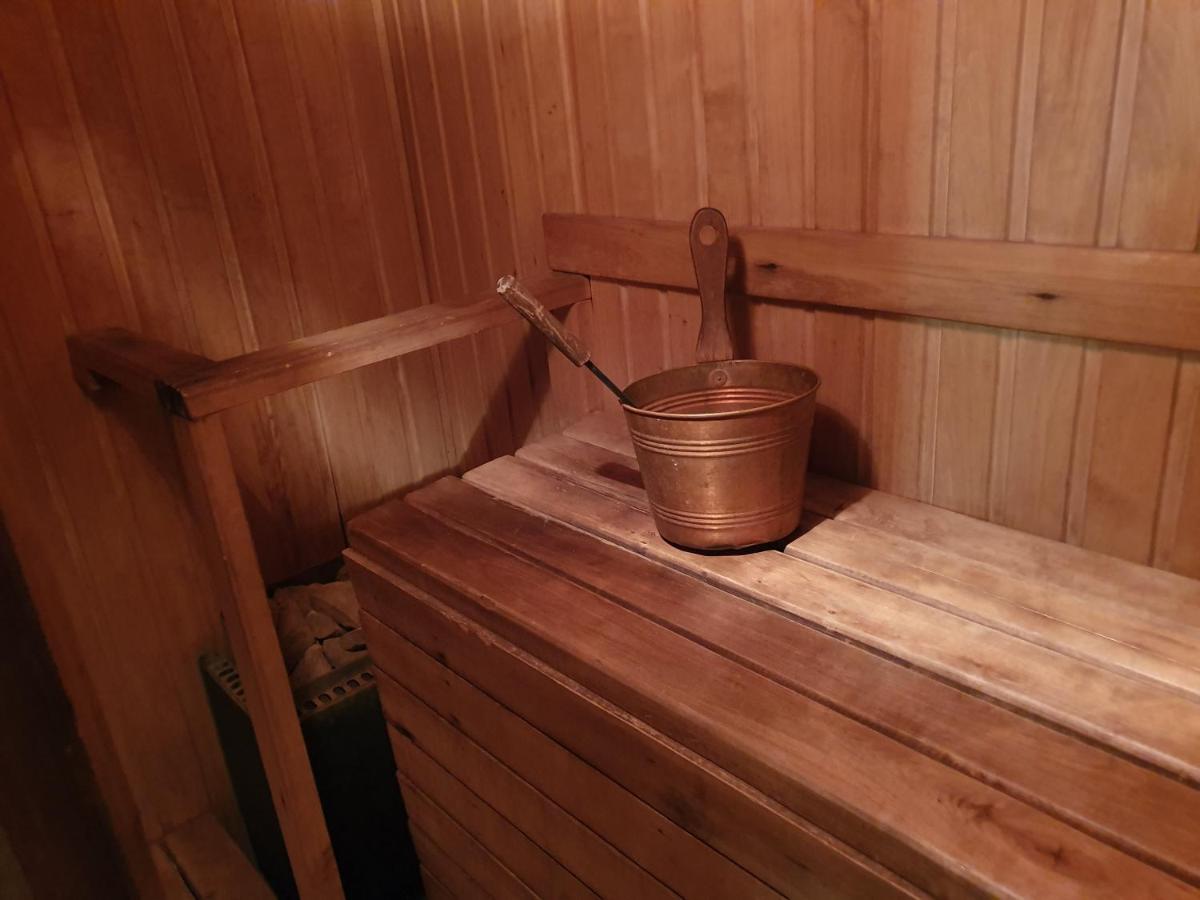 Äksi Külalistemaja - Housity