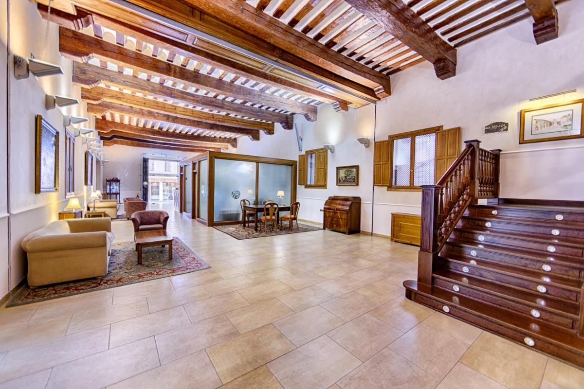 Zona de estar de AZZ Peñafiel Las Claras Hotel & Spa