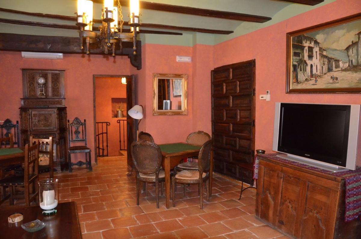 Hotel Los Leones - Adults Only - Housity