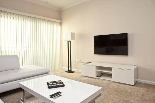 Suitetrails - Amazing Apartments near the grove