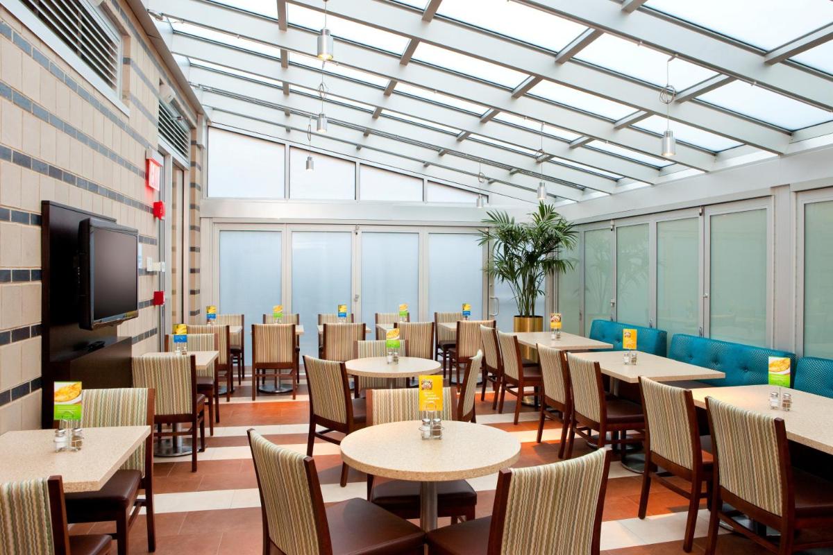 Holiday Inn Express - Times Square South, an IHG Hotel - Housity