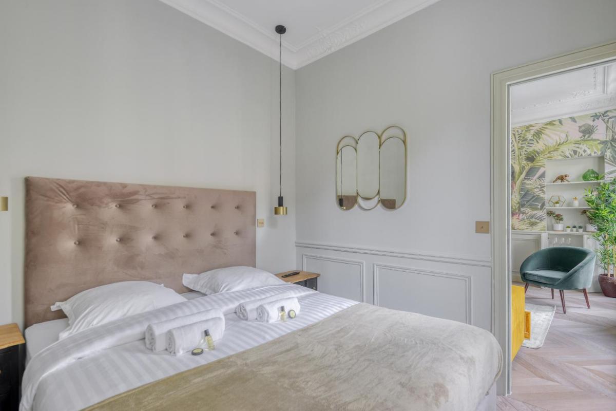 Stylish 2bd House in Central Paris by GuestReady - Housity