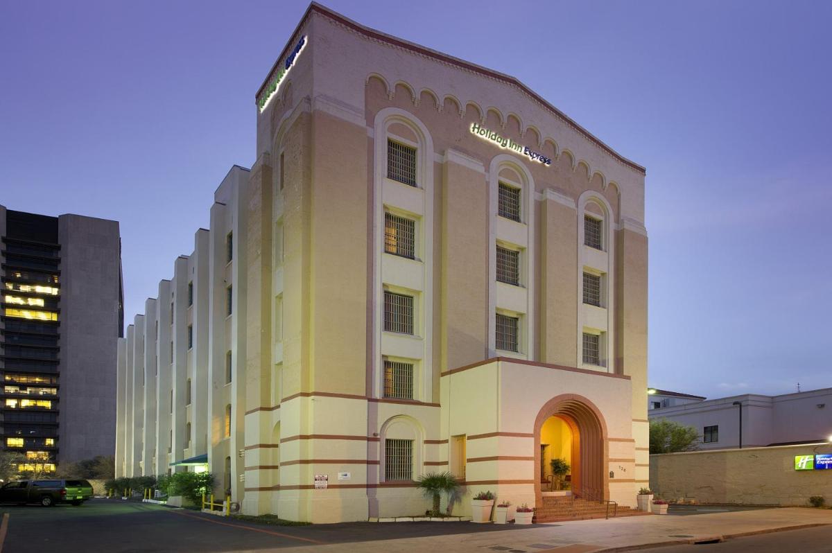 Holiday Inn Express San Antonio North Riverwalk Area, an IHG Hotel - Housity