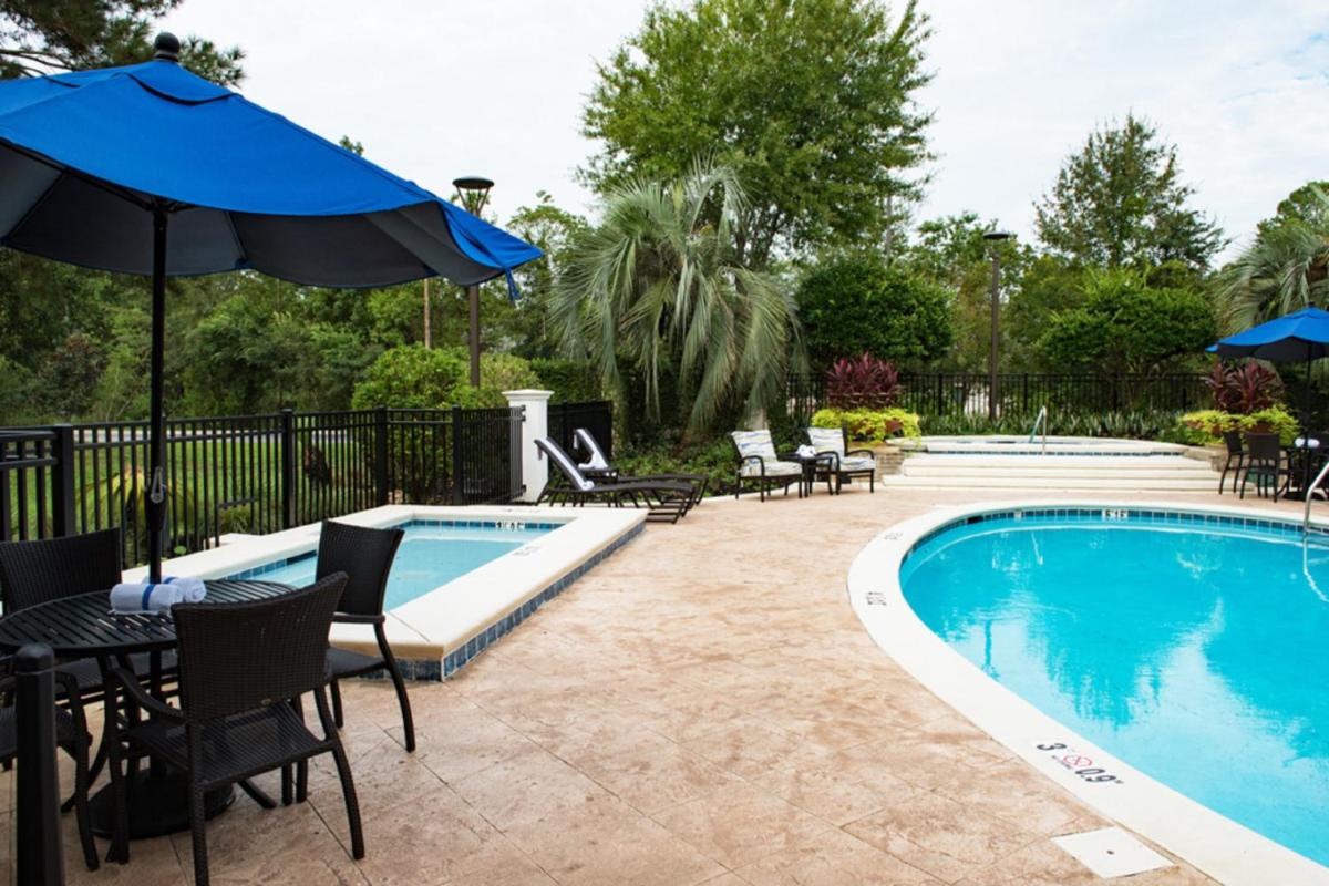 Holiday Inn Express Pascagoula-Moss Point, an IHG Hotel - Housity