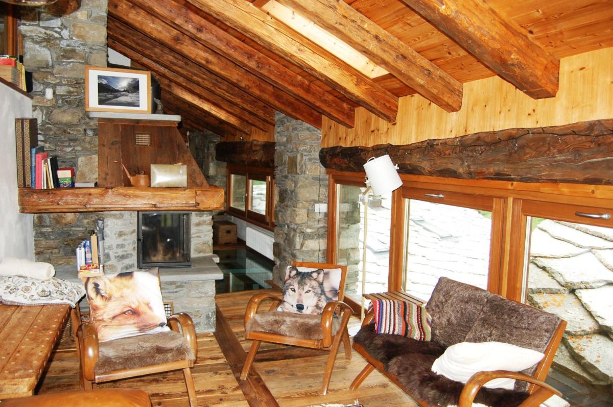 Case Gran Paradiso di Charme Villaggio La Barmaz - Housity
