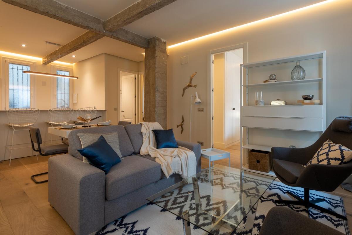 Alhondiga by Staynnapartments - Housity