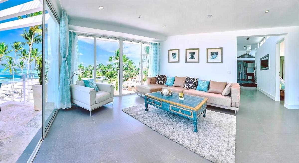 Dream Punta Cana Beachfront Apartment - 4-Bedroom Penthouse with Rooftop BBQ & Ocean Views - Hizvo
