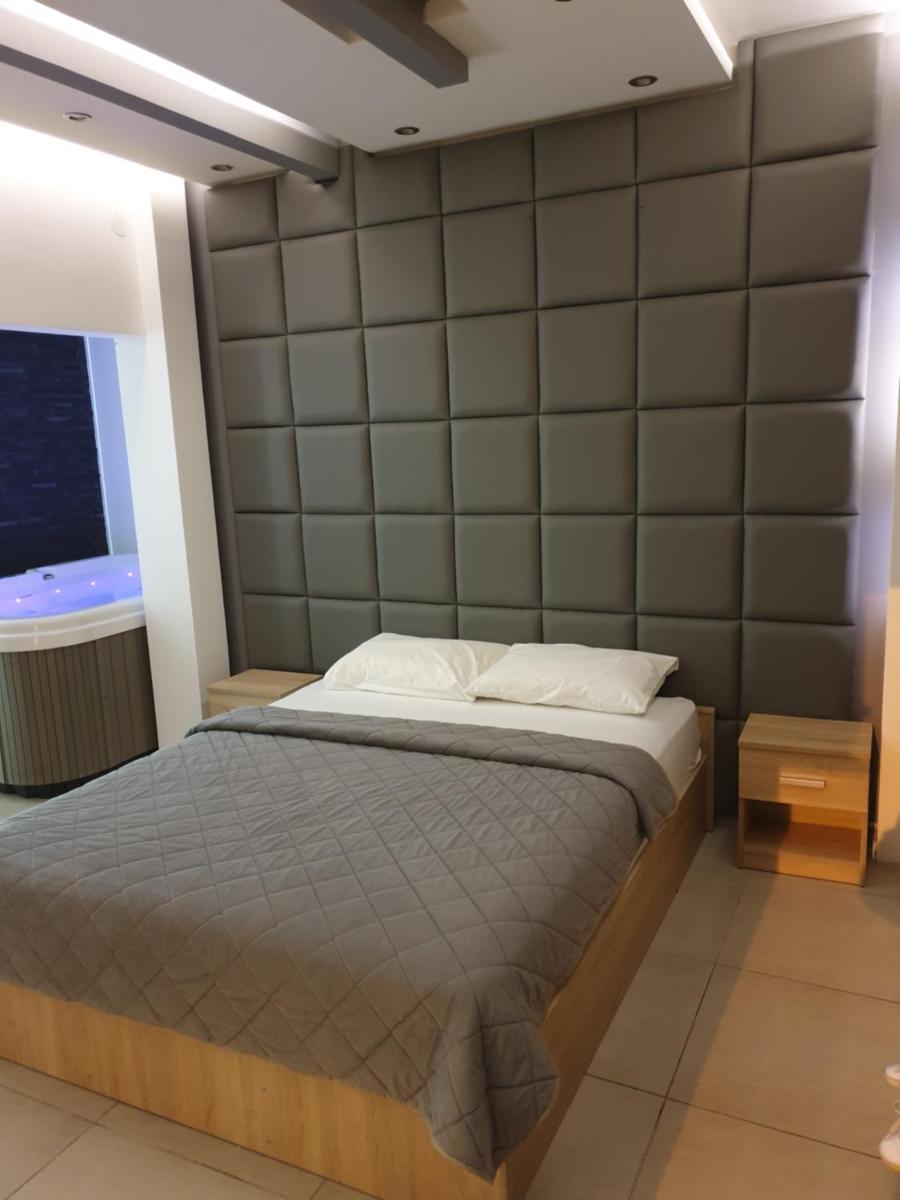 Gold Crown Apartments - Housity