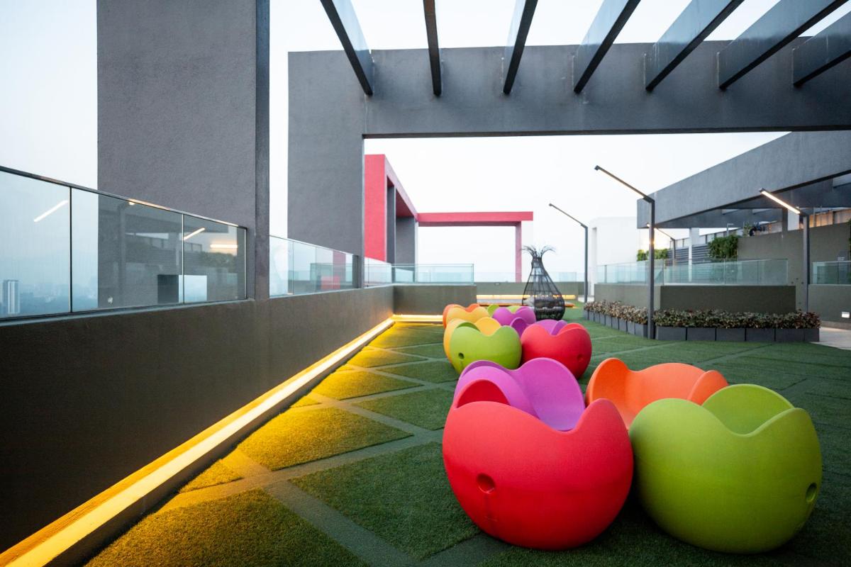 Velocity KL By PSM Luxury Suites - Housity