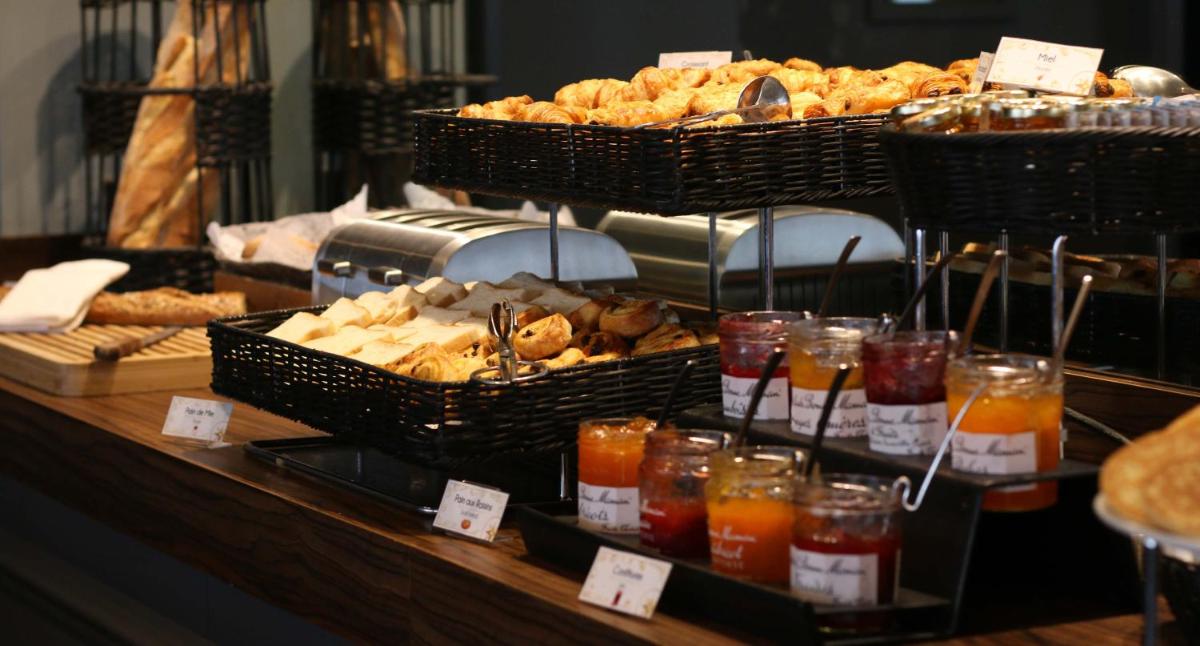 Nourriture dans l'hôtel ou à proximité