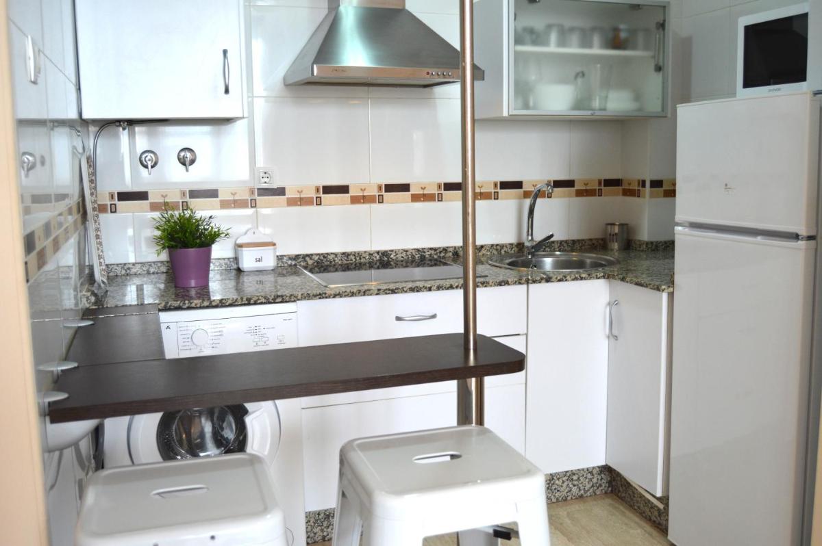 Apartamentos La Caleta de Cadiz - Housity