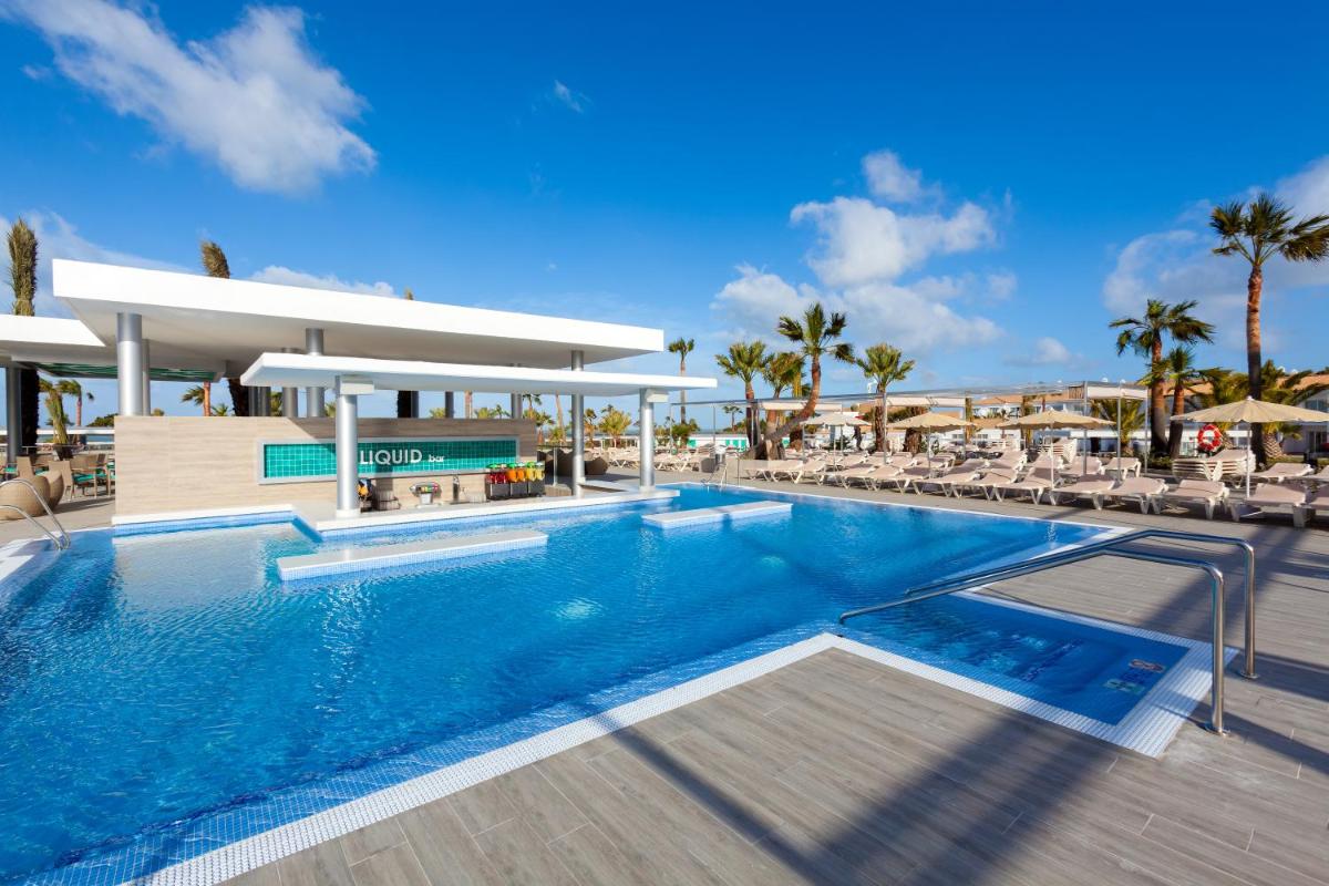 Piscina en o cerca de Hotel Riu Chiclana - All Inclusive