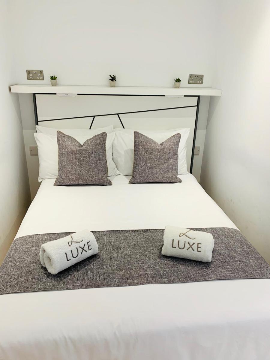 Luxe Holiday Rentals - Housity