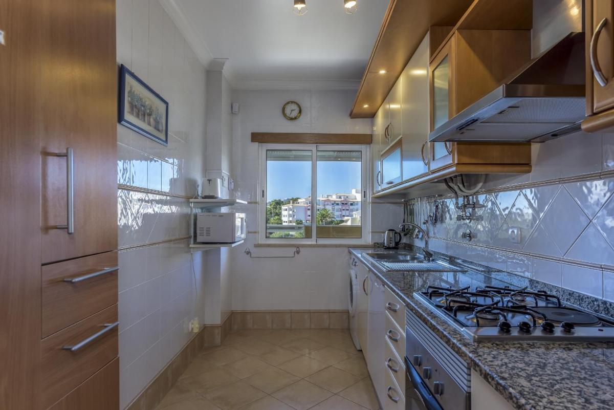 FLH Praia da Rocha Family Apartment - Housity