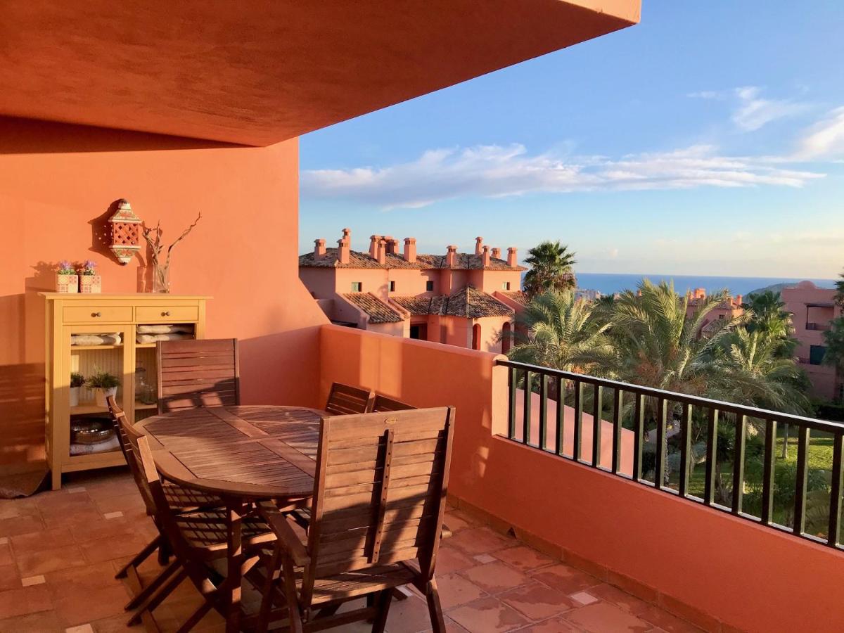 PENTHOUSE BLUELINE IN SIERRA CORTINA - Housity