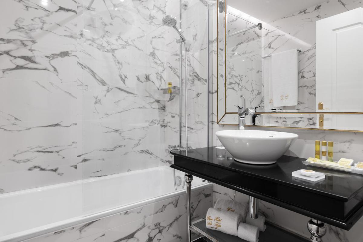 Un baño de Eurostars Gran Hotel La Toja