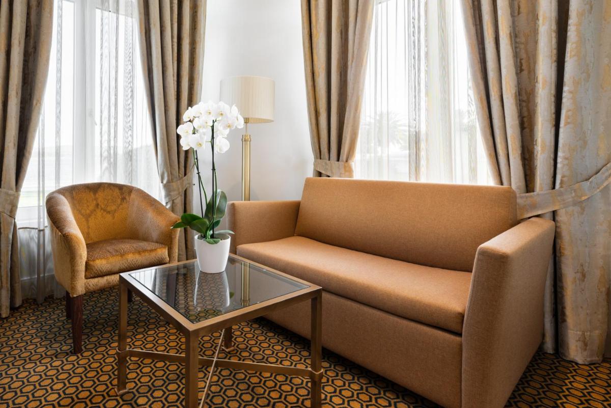 Zona de estar de Eurostars Gran Hotel La Toja