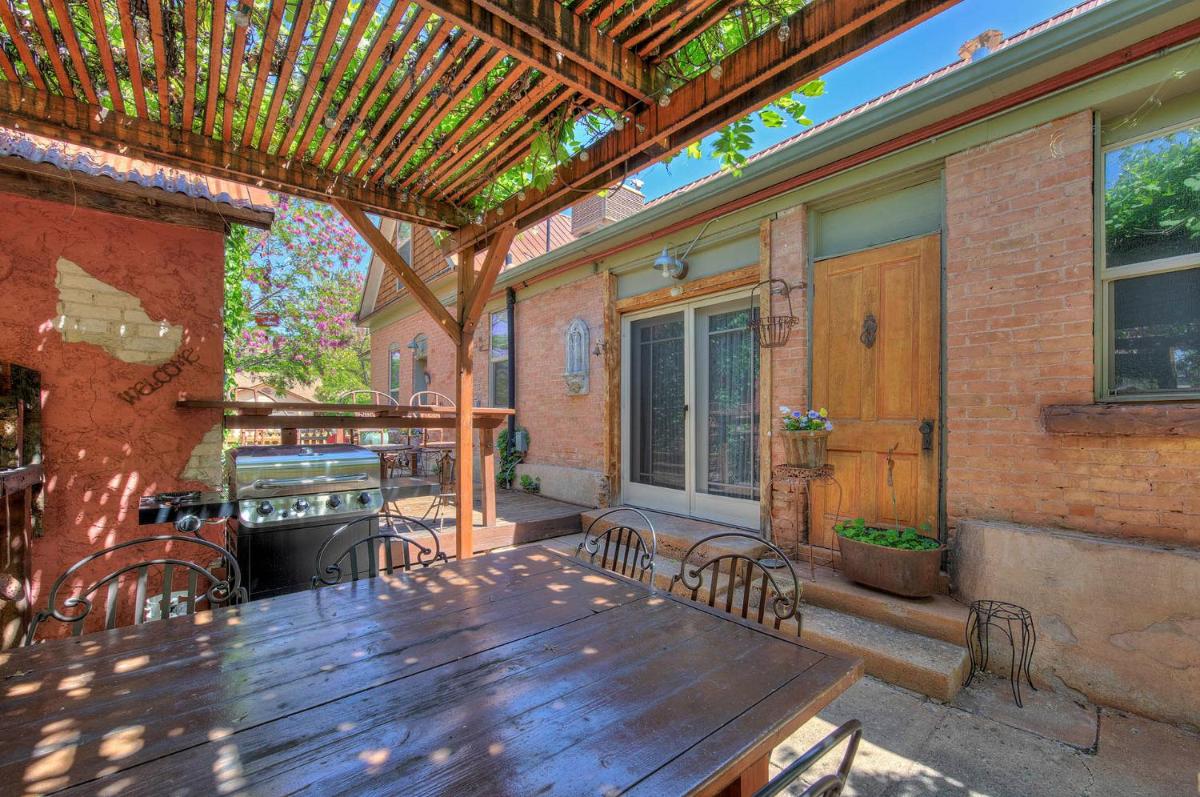 Cali Cochitta Vacation Rentals - Housity