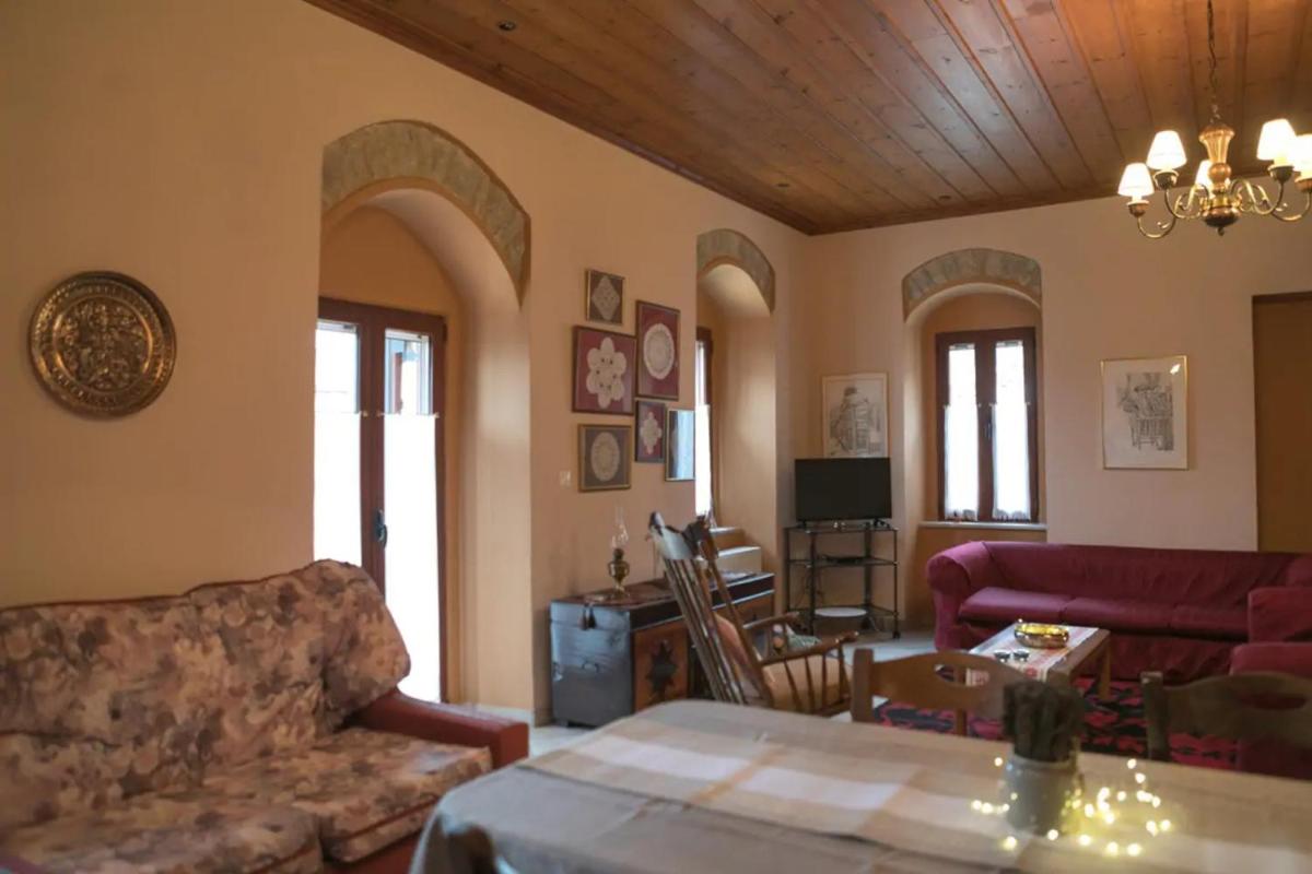 Sophia's Stone House - Housity