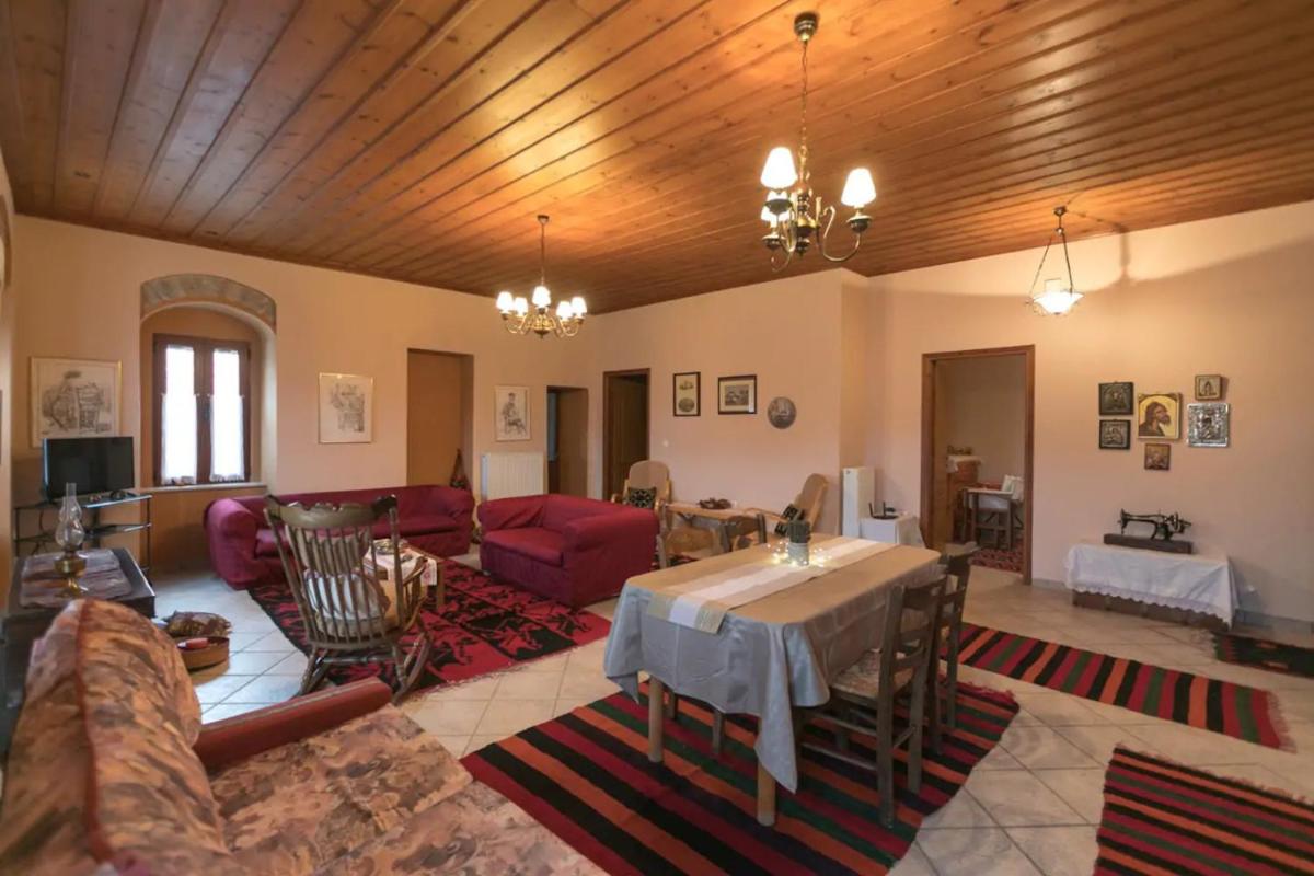 Sophia's Stone House - Housity