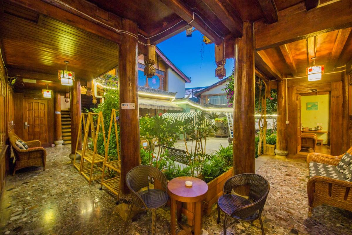 Suitetrails - Lijiang Rongyi Homestay