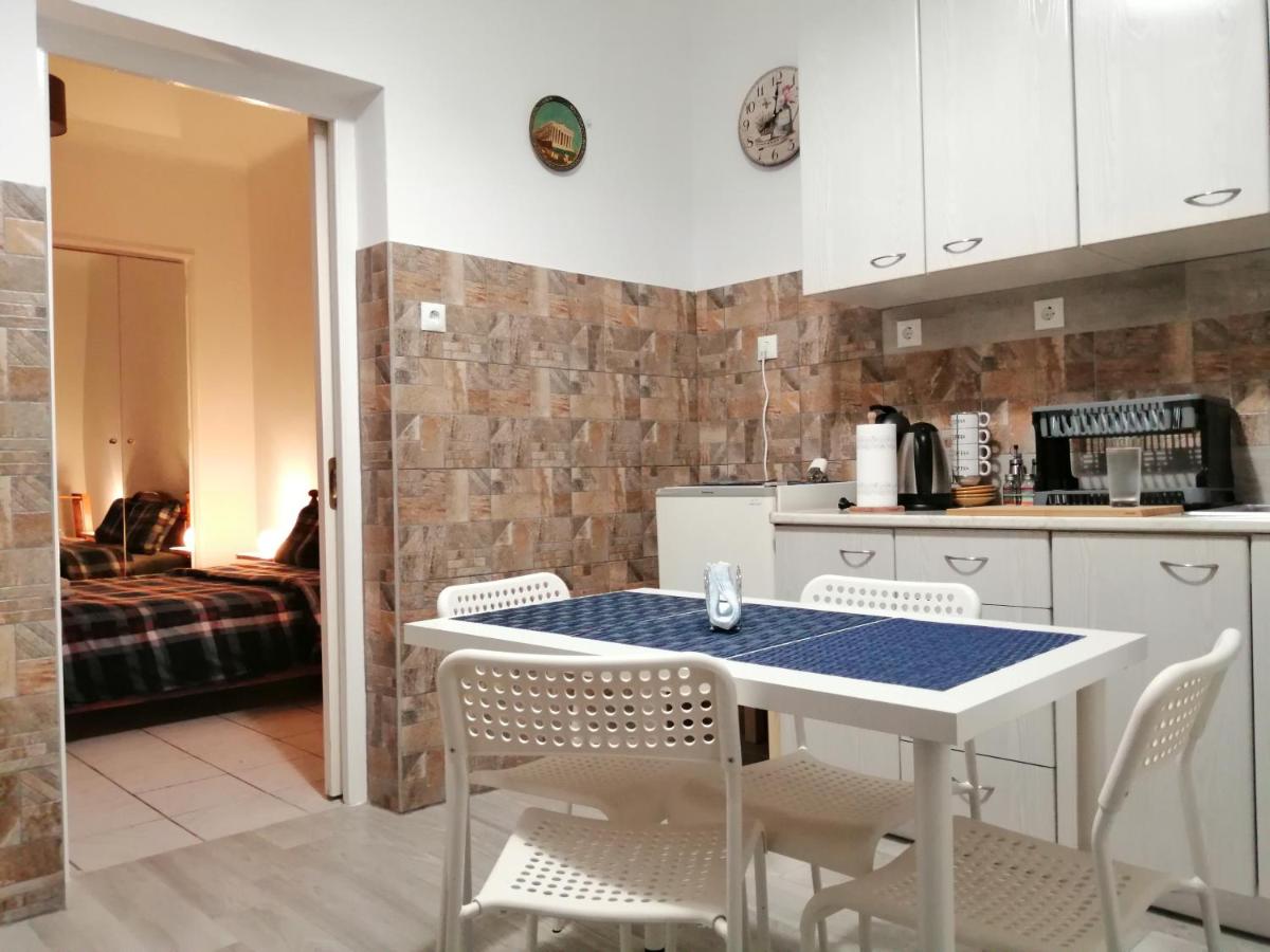 Antonia family house near center - Housity