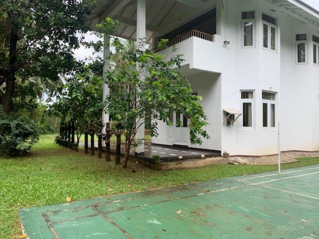 White House - Orange Hill Avenue - Housity