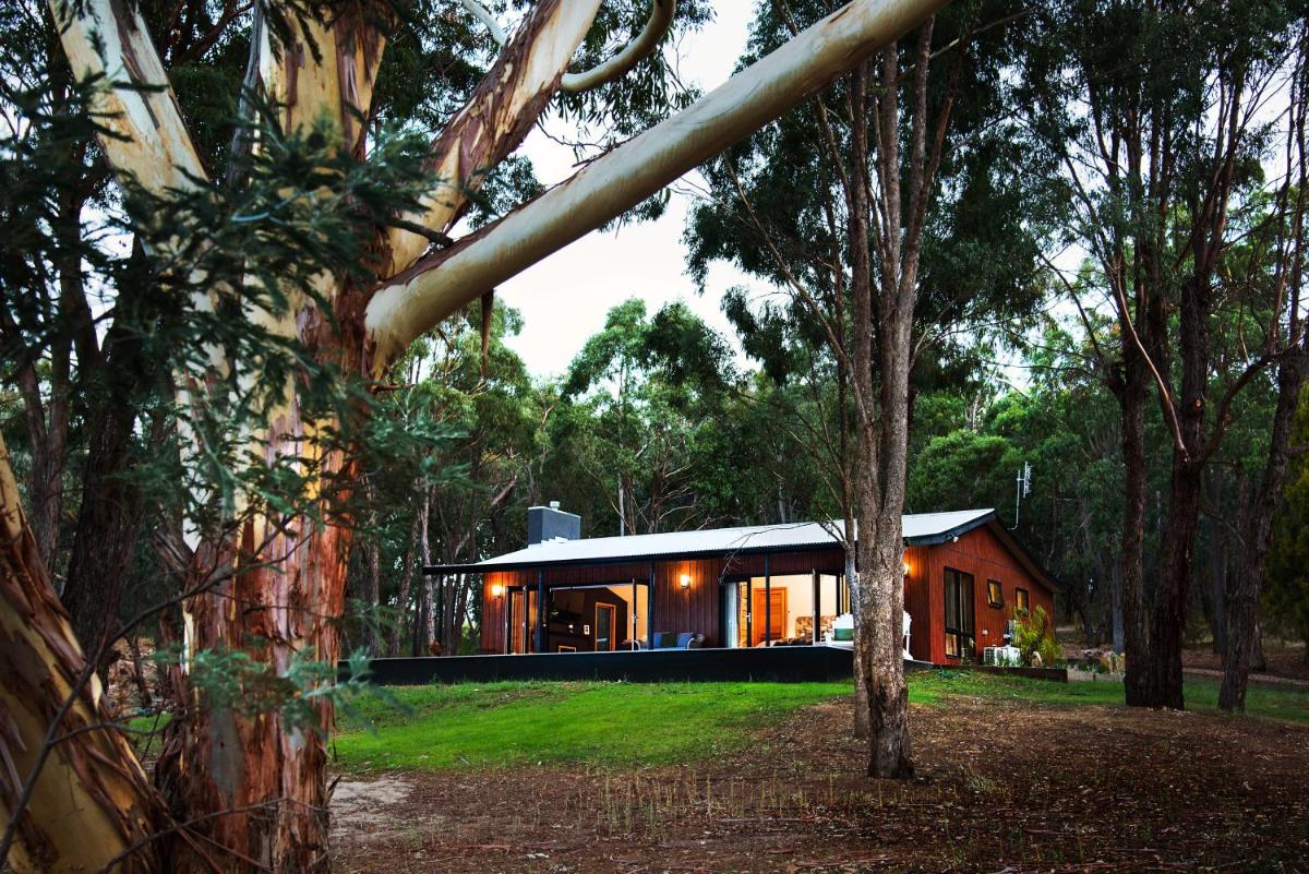 Kurrajong Retreat - Housity