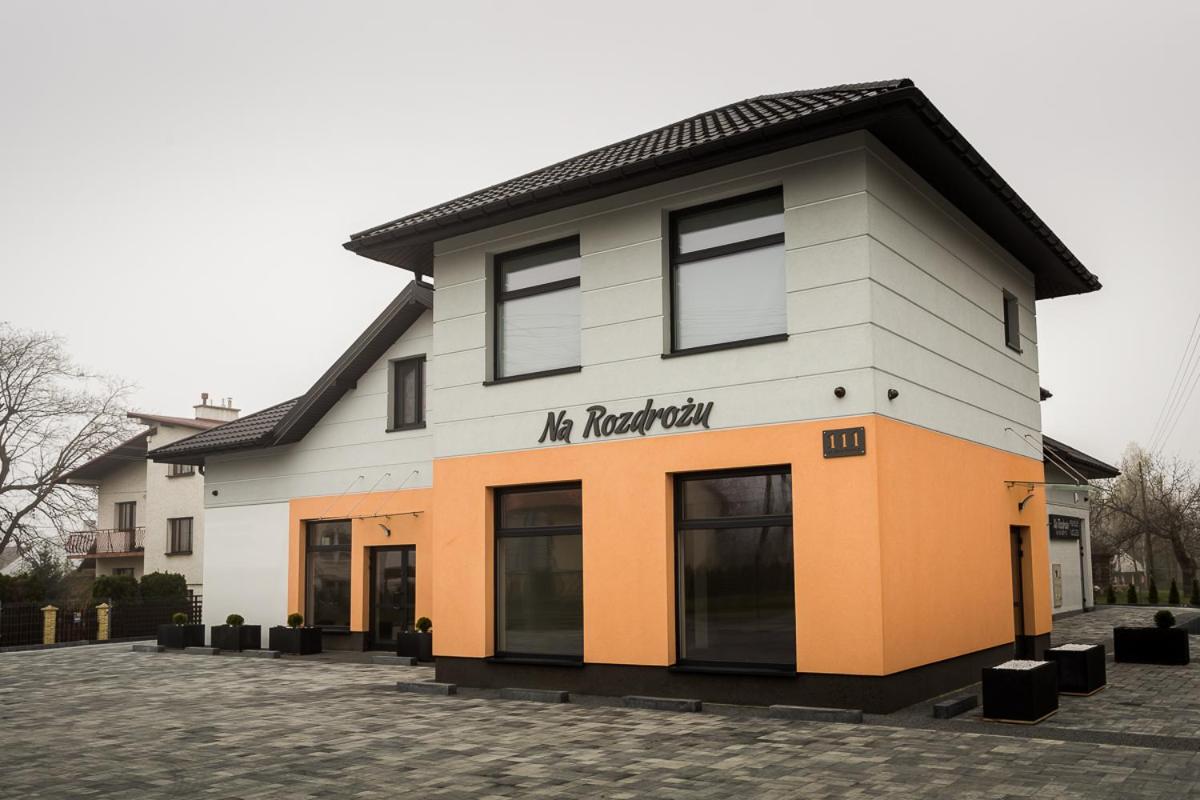 Na Rozdrożu - Housity