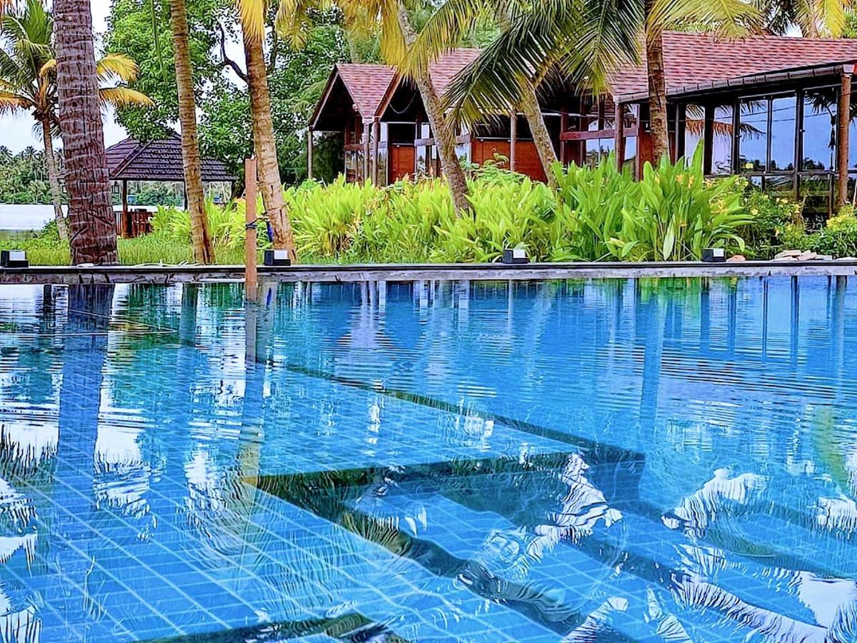 Maliekal Heritance Cherai Beach Cochin - Housity
