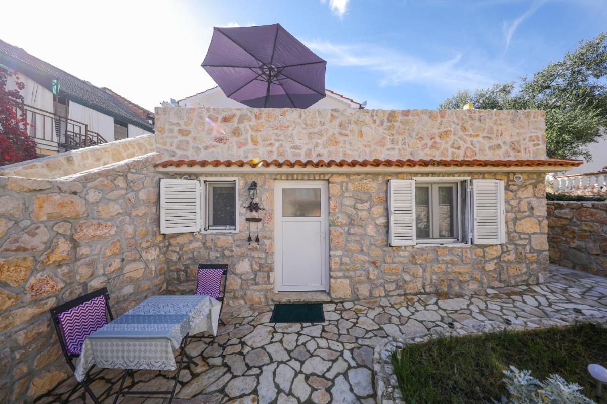 Holiday Home Ana - Housity