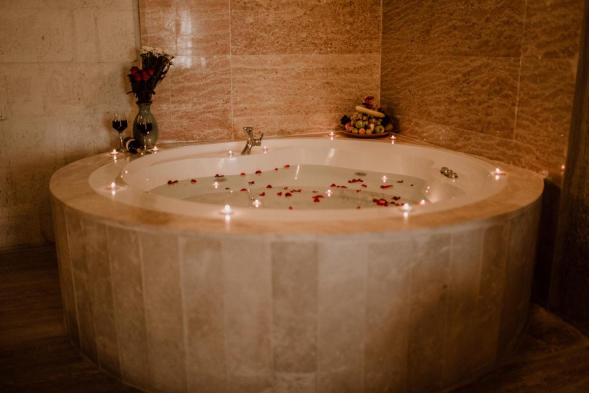 Ortahisar Cave Hotel - Housity