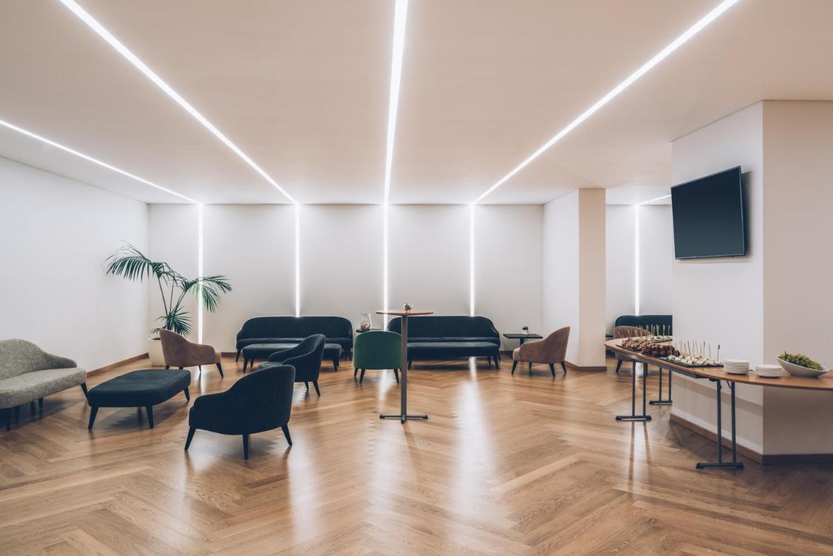 Uma televisão e/ou sistema de entretenimento em Iberostar Selection Lisboa