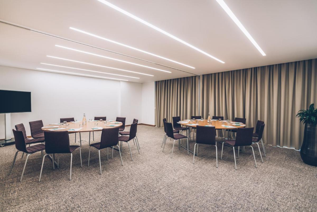 A área empresarial e/ ou a sala de conferências de Iberostar Selection Lisboa