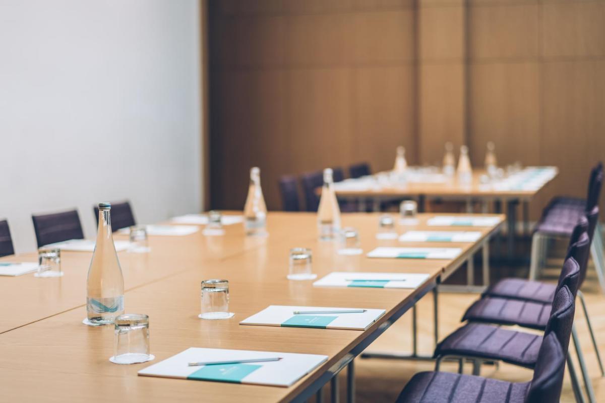 A área empresarial e/ ou a sala de conferências de Iberostar Selection Lisboa