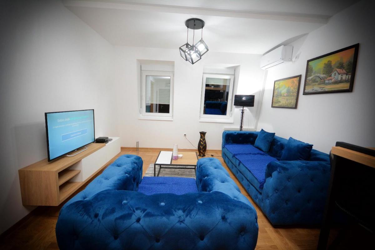 Cvetkovic LUX Аpartmani & Free GARAŽA - Housity