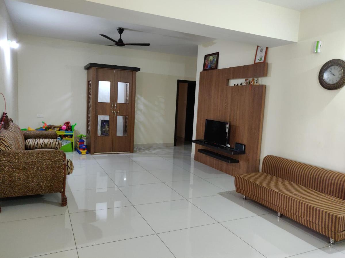 Orchid Suites Apartments - Housity