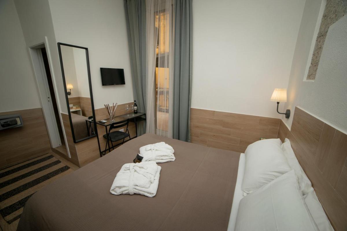 Ideal City Walk - Housity