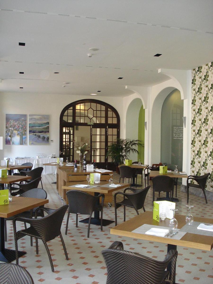 Un restaurante o sitio para comer en Blau Hotel Las Caldas
