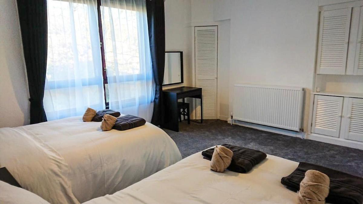 Carnock Road Apartment - Silverburn Shopping Centre - Housity