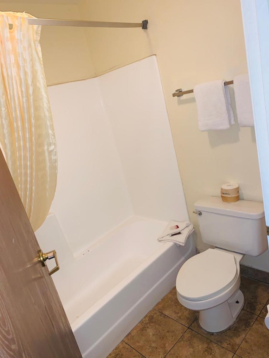 American Inn - Housity