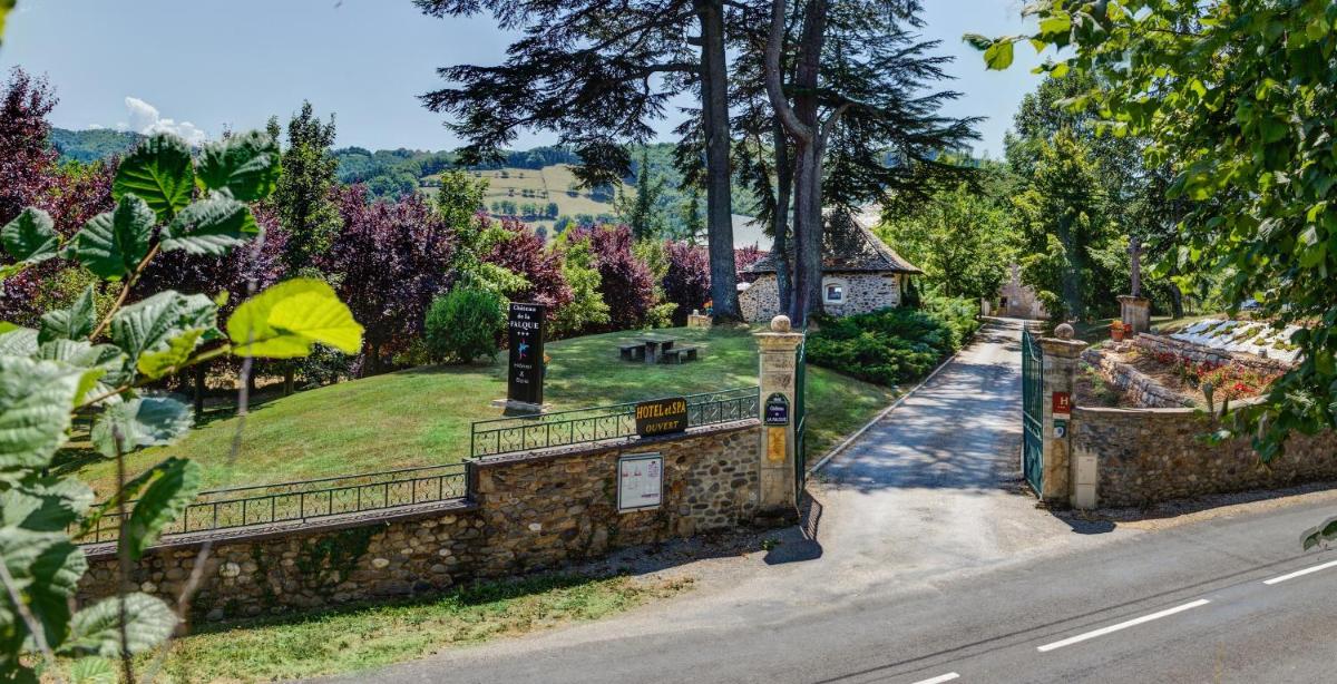 Jardin de l'établissement Château de la Falque, The Originals Relais