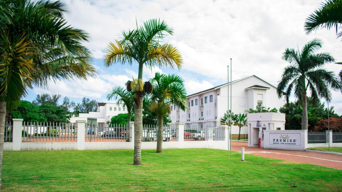 Premier Hotel The Richards - Housity