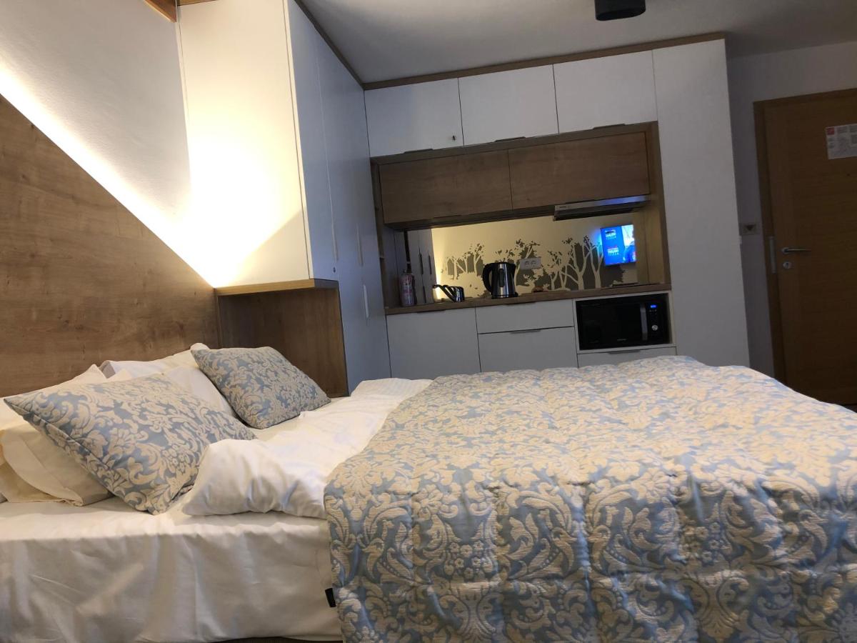 Apartment 101 - Aparthotel Vucko Jahorina private host - Housity